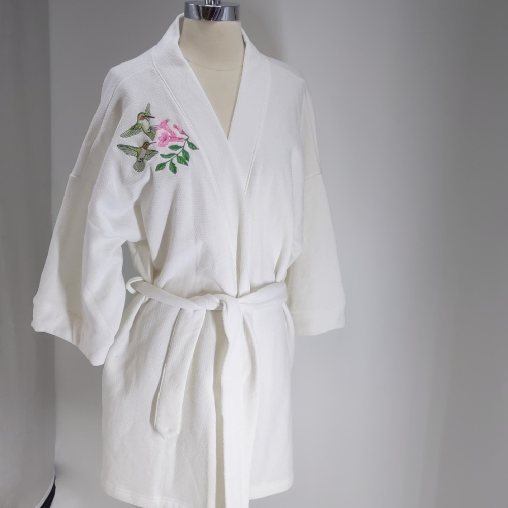 Kittens white waffle weave embroidered robe-sz SML
